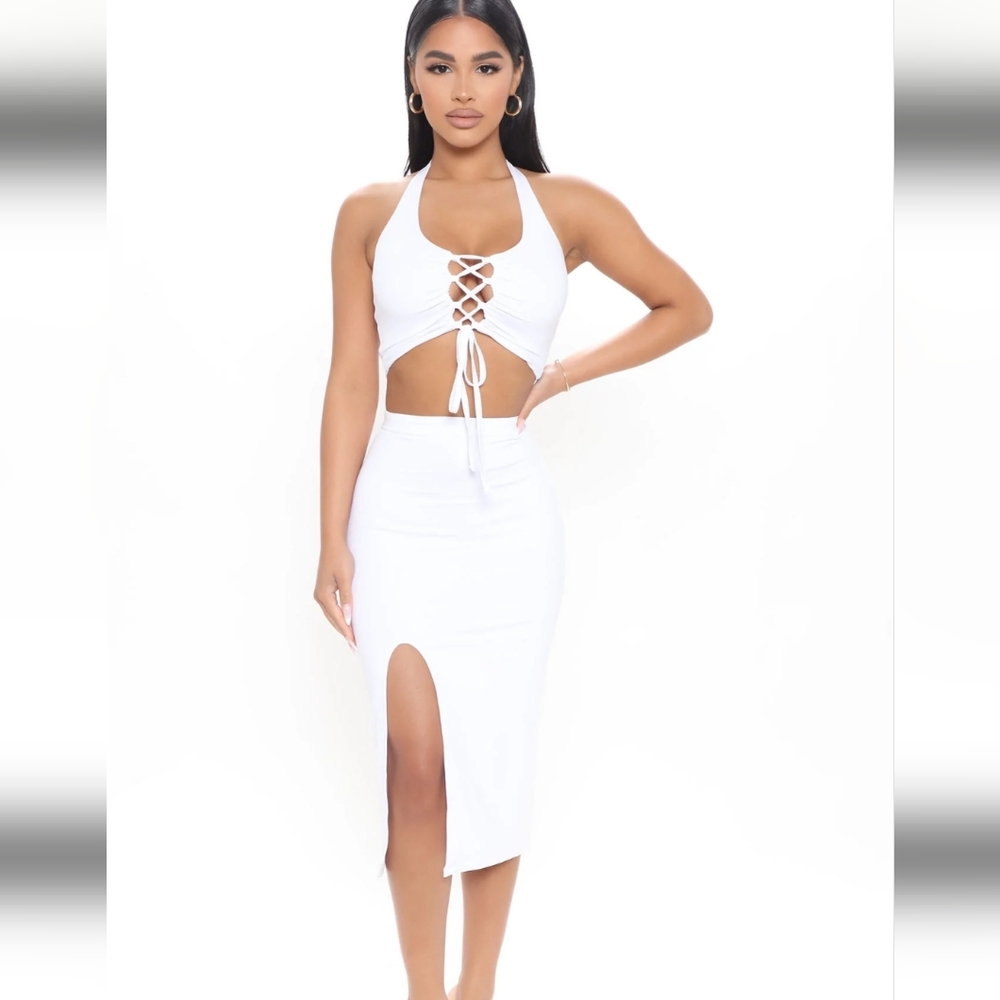 NWOT Fashion Nova Emily Smooth midi skirt